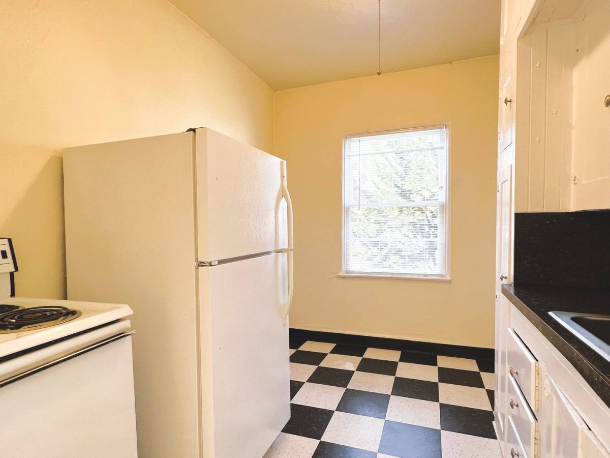 Apartment for rent at 2355 NW Johnson St, Portland, OR 97210