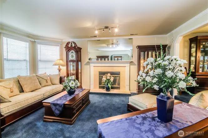 House for rent at 10905 SE 220th Place, Kent, WA 98031