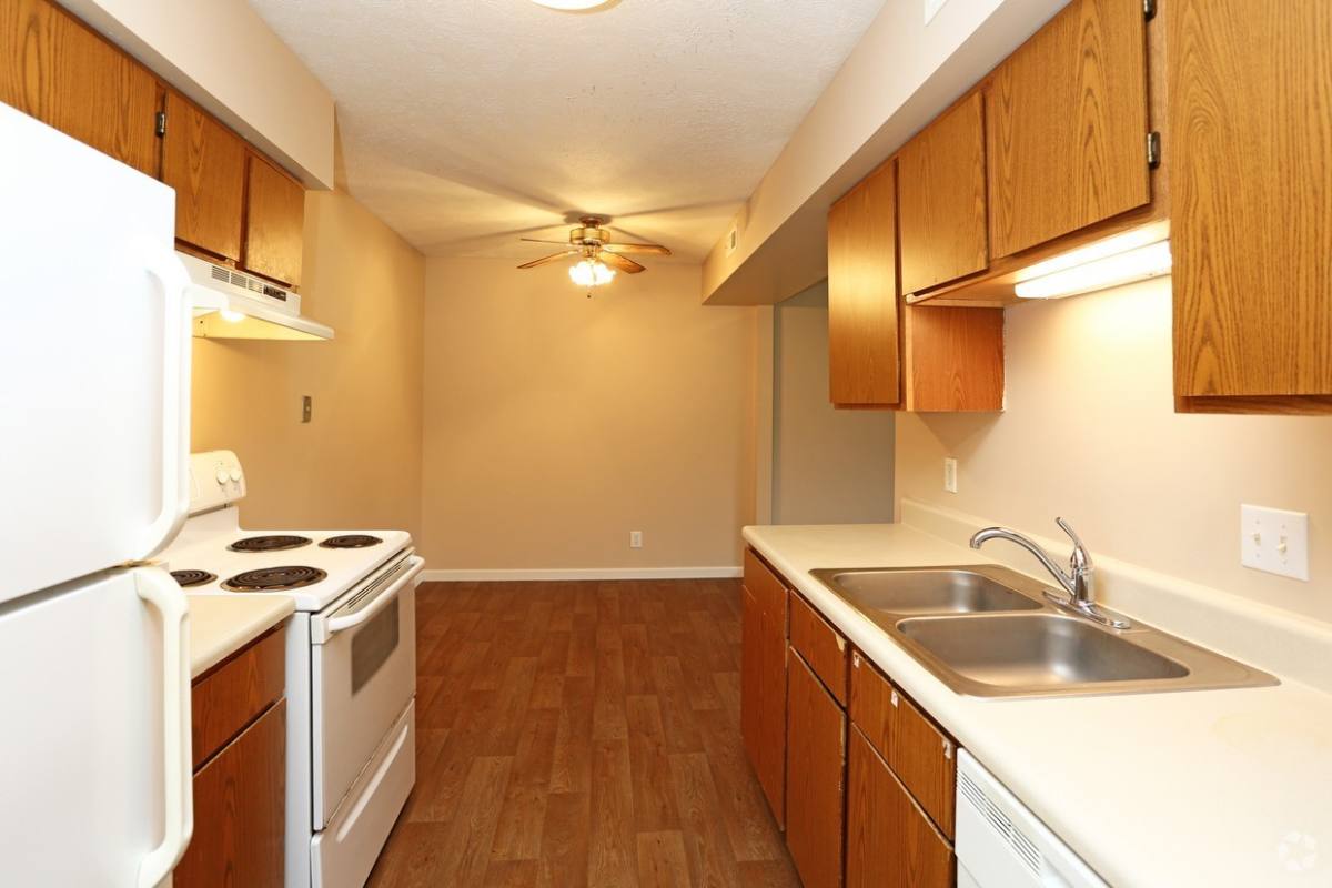 Apartment for rent at 10526 Fort Plaza, Omaha, NE 68134