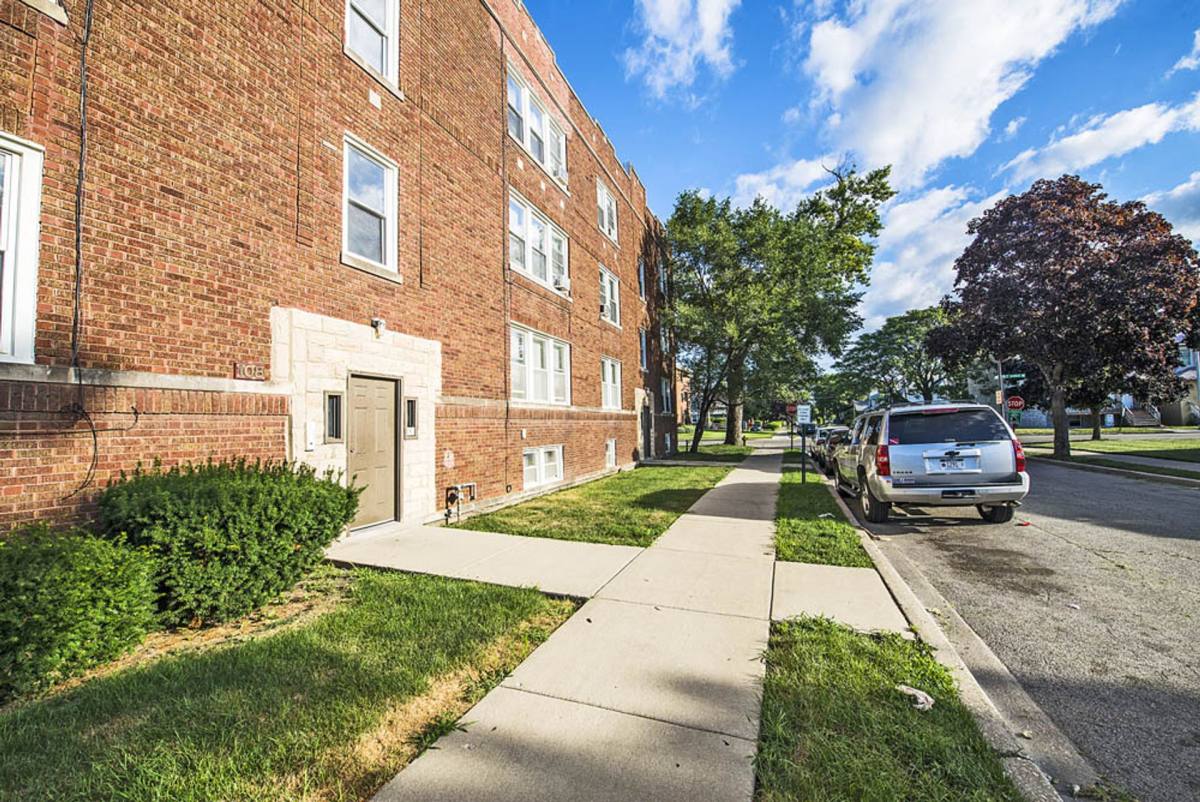 Apartment for rent at 102 S 17th Ave, Maywood, IL 60153