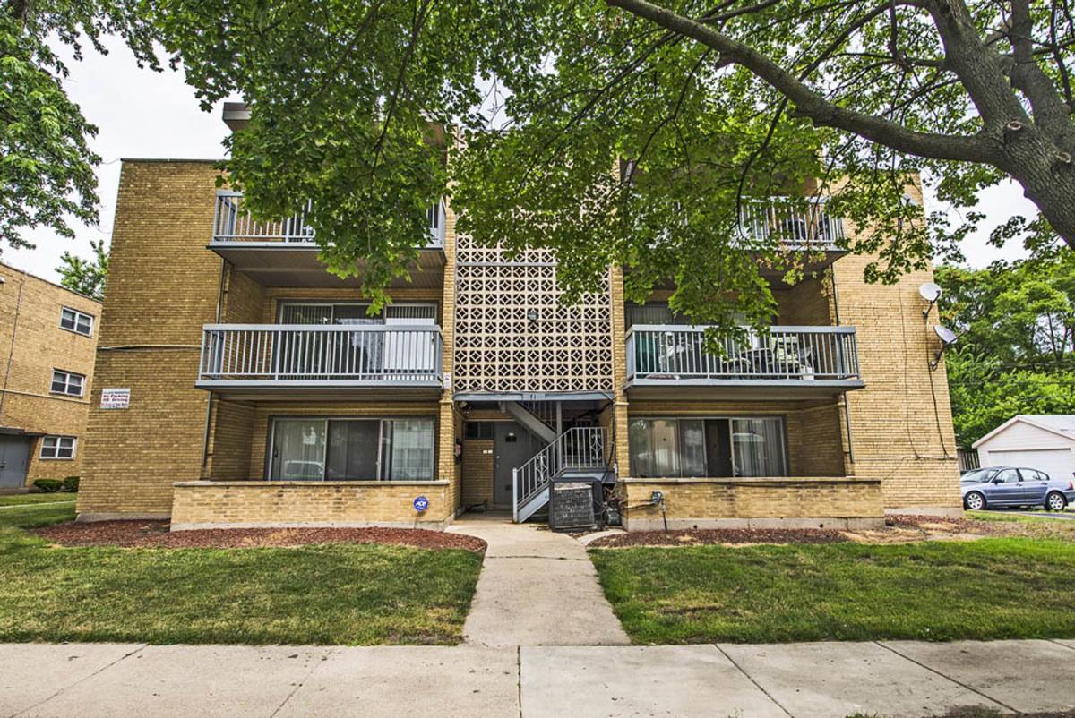 Apartment for rent at 13905-37 S Clark St, Riverdale, IL 60827