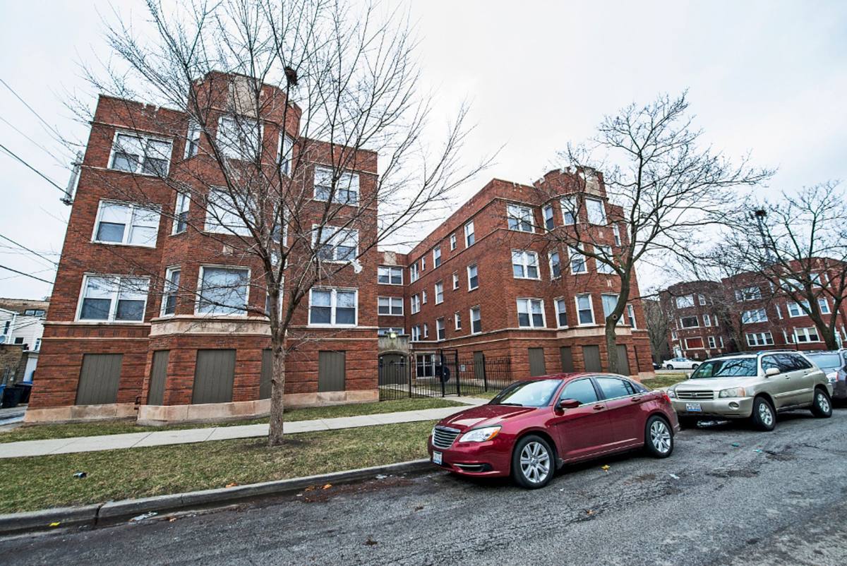Apartment for rent at 714-20 E 82nd, Chicago, IL 60619