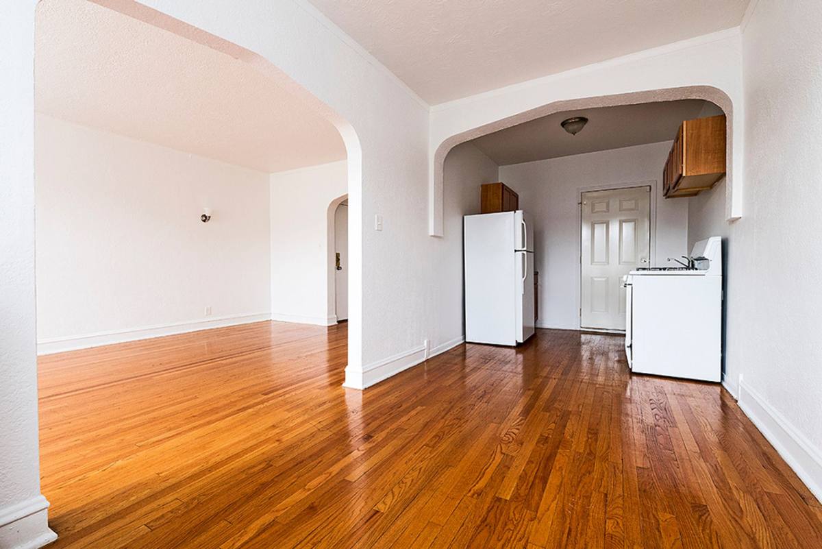 Apartment for rent at 222 E 109th St, Chicago, IL 60628