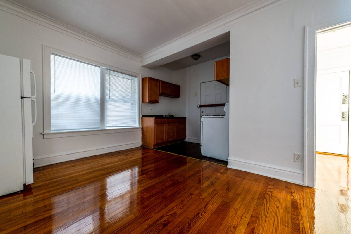 Apartment for rent at 7934-42 S Wabash, Chicago, IL 60619