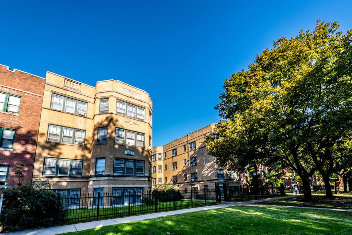 Apartment for rent at 7934-42 S Wabash, Chicago, IL 60619