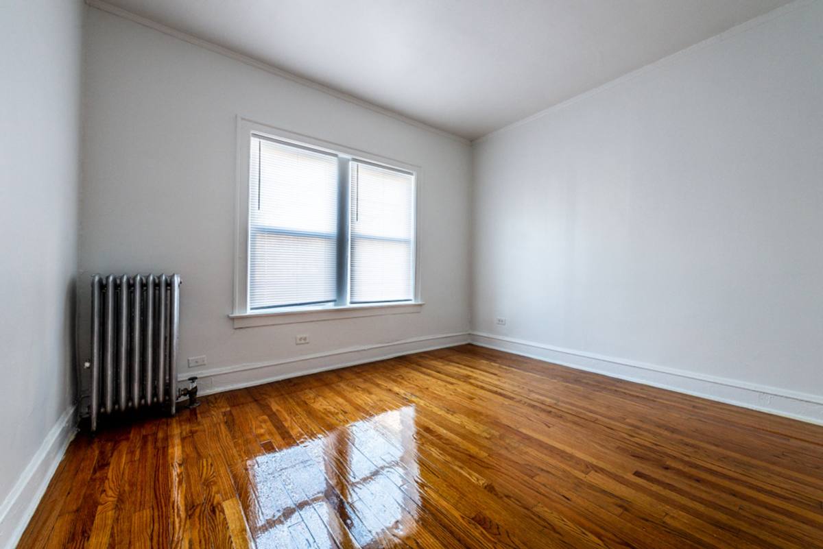 Apartment for rent at 7934-42 S Wabash, Chicago, IL 60619