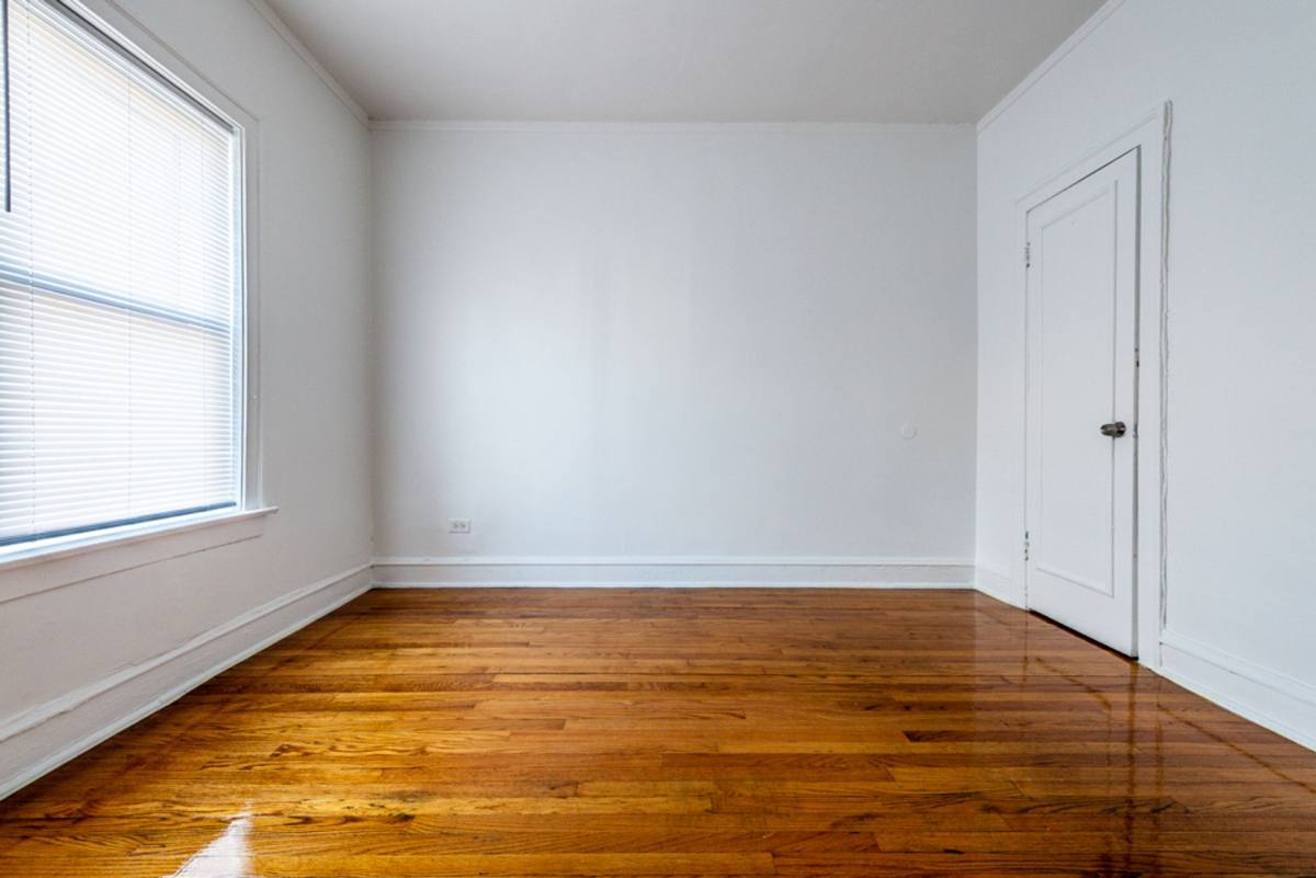 Apartment for rent at 7934-42 S Wabash, Chicago, IL 60619
