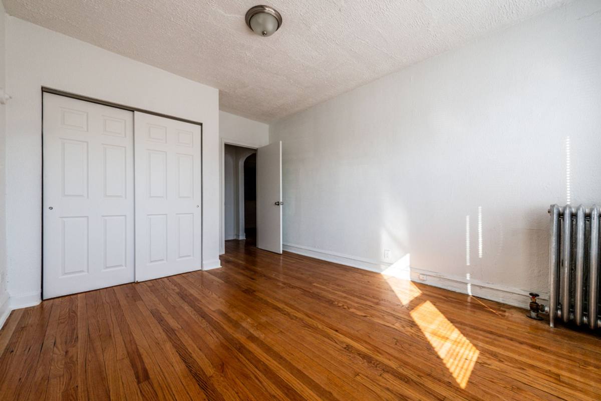 Apartment for rent at 8456 S Wabash Ave, Chicago, IL 60619