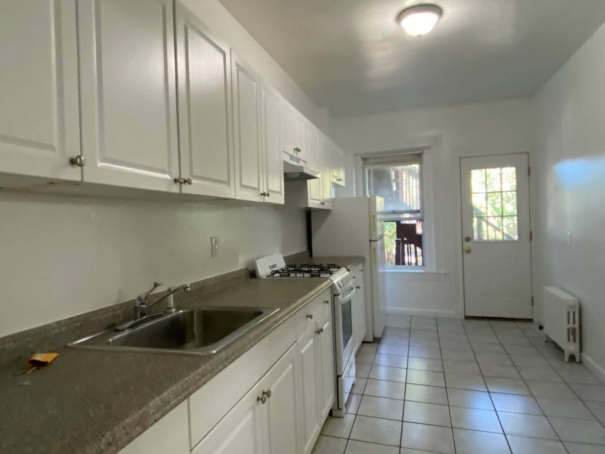 House for rent at 77 Brighton Ave #4, Brighton, MA 02135