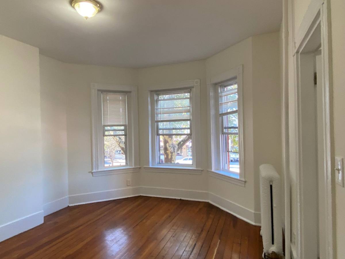 House for rent at 77 Brighton Ave #4, Brighton, MA 02135