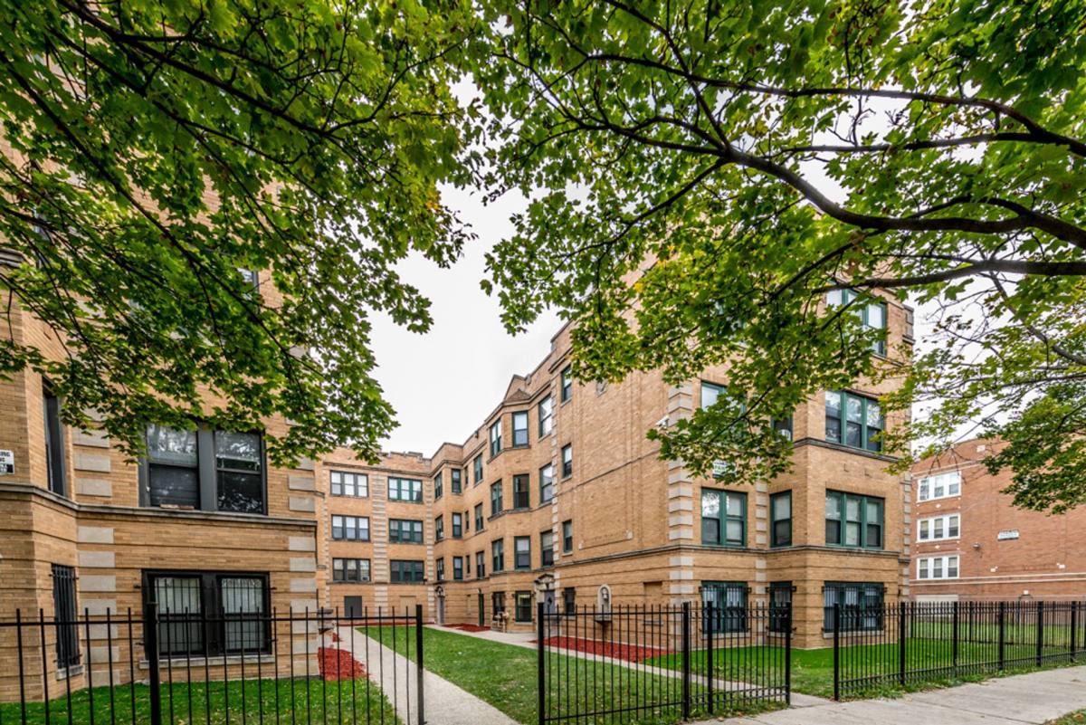 Apartment for rent at 5036-38 W Quincy St, Chicago, IL 60644