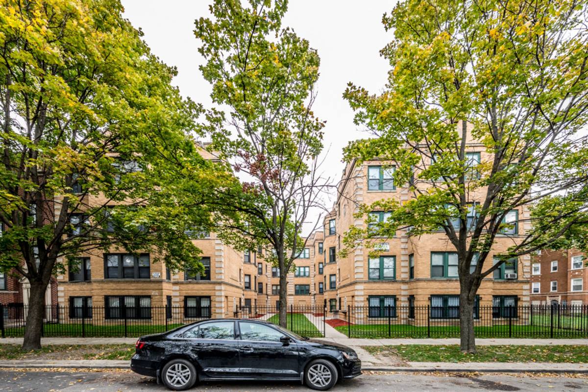Apartment for rent at 5036-38 W Quincy St, Chicago, IL 60644