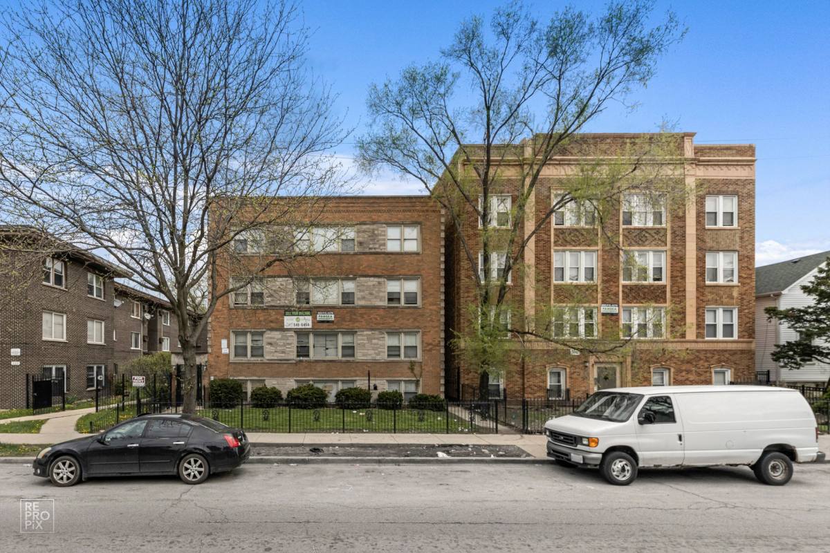 Apartment for rent at 729 N Central, Chicago, IL 60644