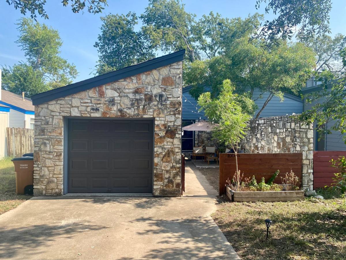 Apartment for rent at 1000 King AlbertAustinTX 78745