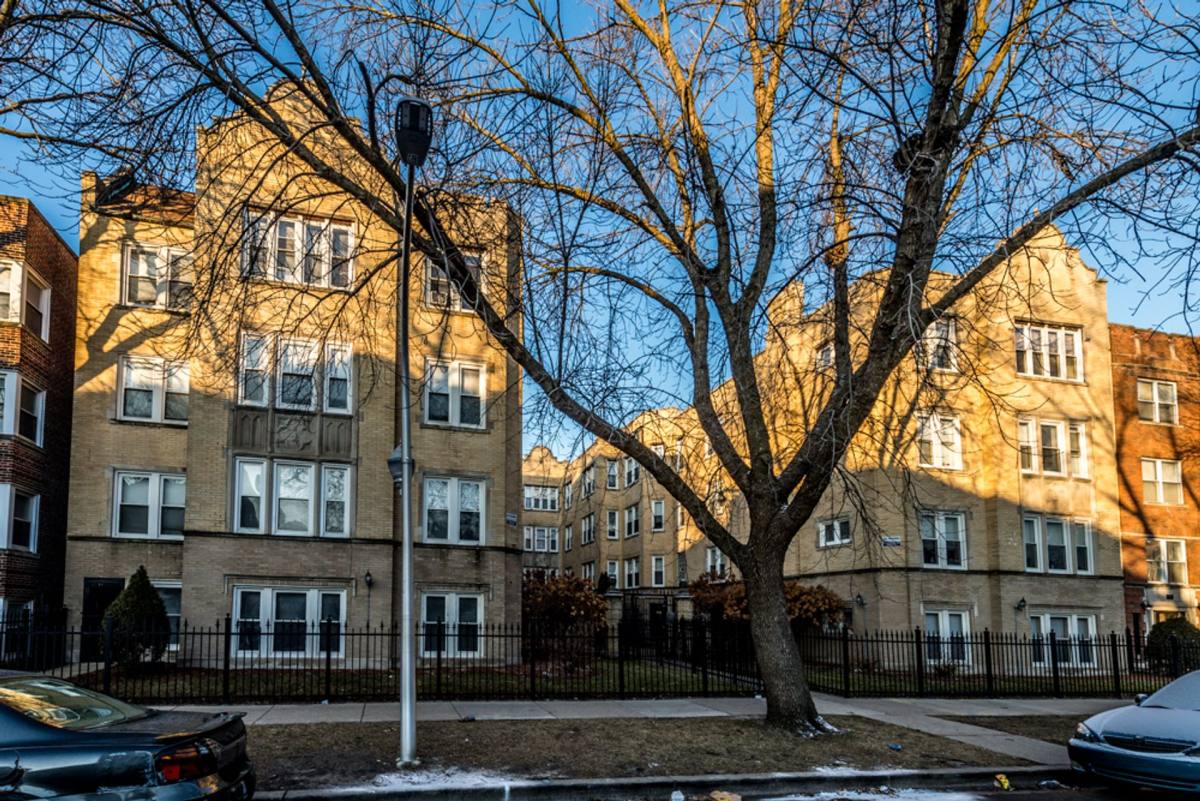 Apartment for rent at 7612 S Kingston, Chicago, IL 60649
