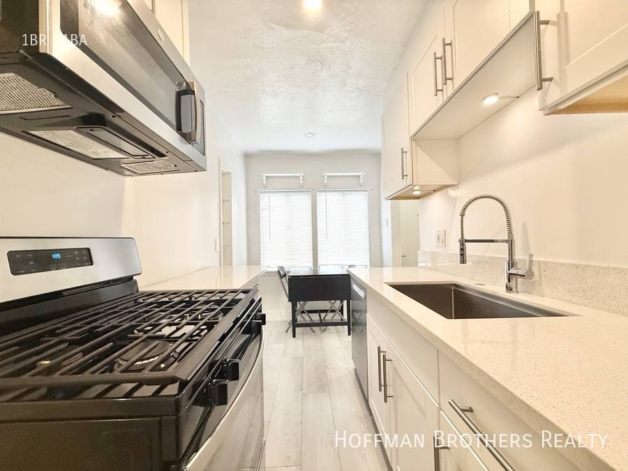 Apartment for rent at 1303 N June St #1, Los Angeles, CA 90028