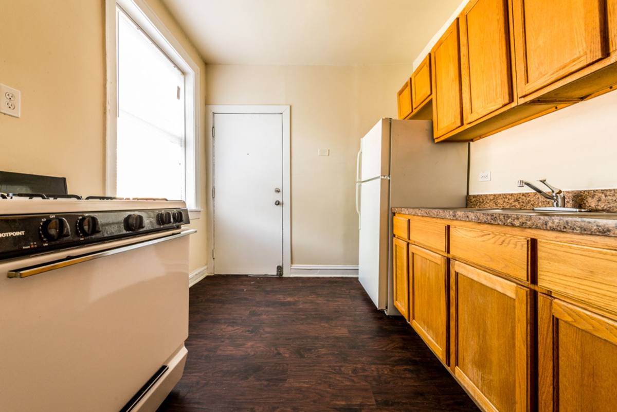 Apartment for rent at 212 E 69th Place, Chicago, IL 60637