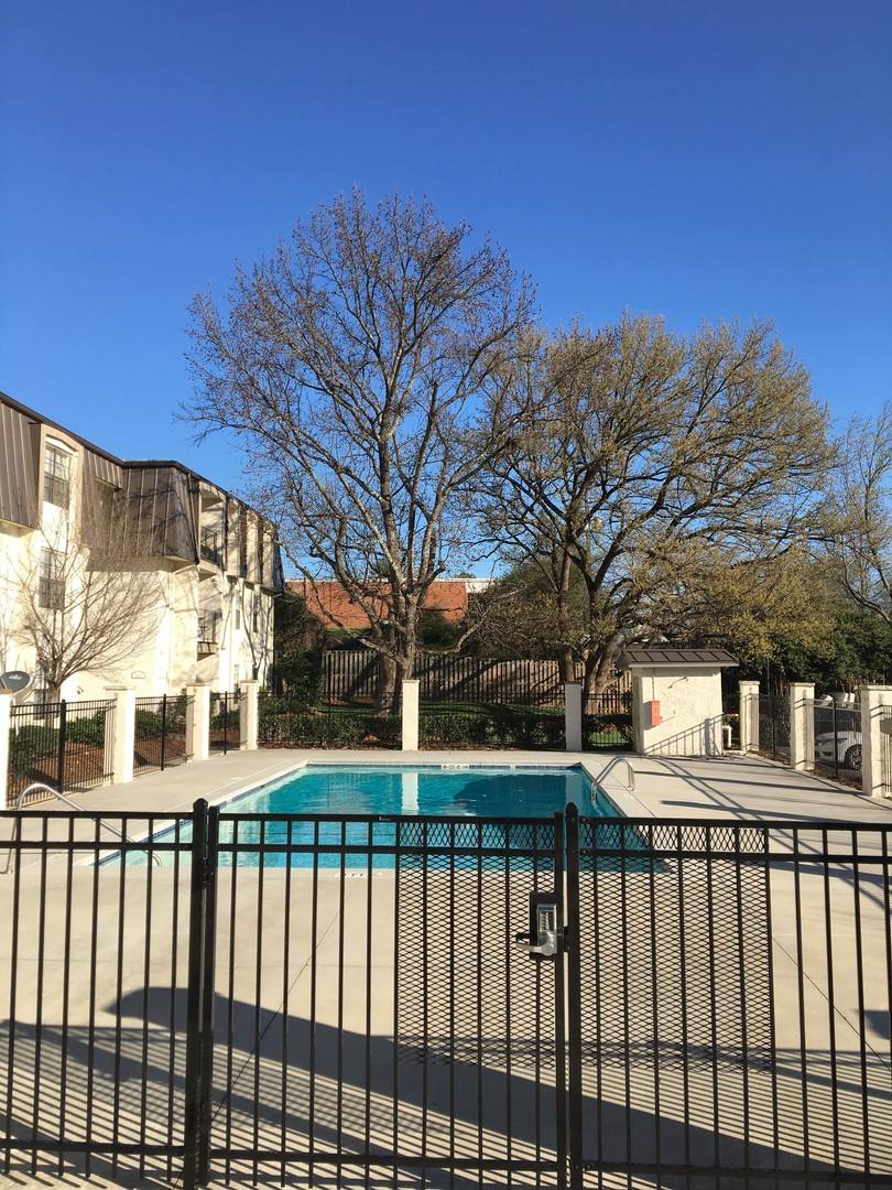 Apartment for rent at 1981-2003 Defoors Ave, Atlanta, GA 30318