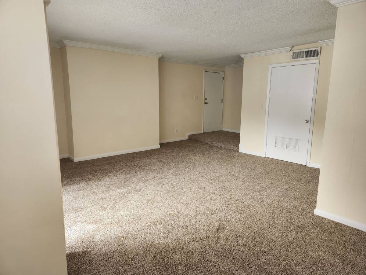 Apartment for rent at 1981-2003 Defoors Ave, Atlanta, GA 30318