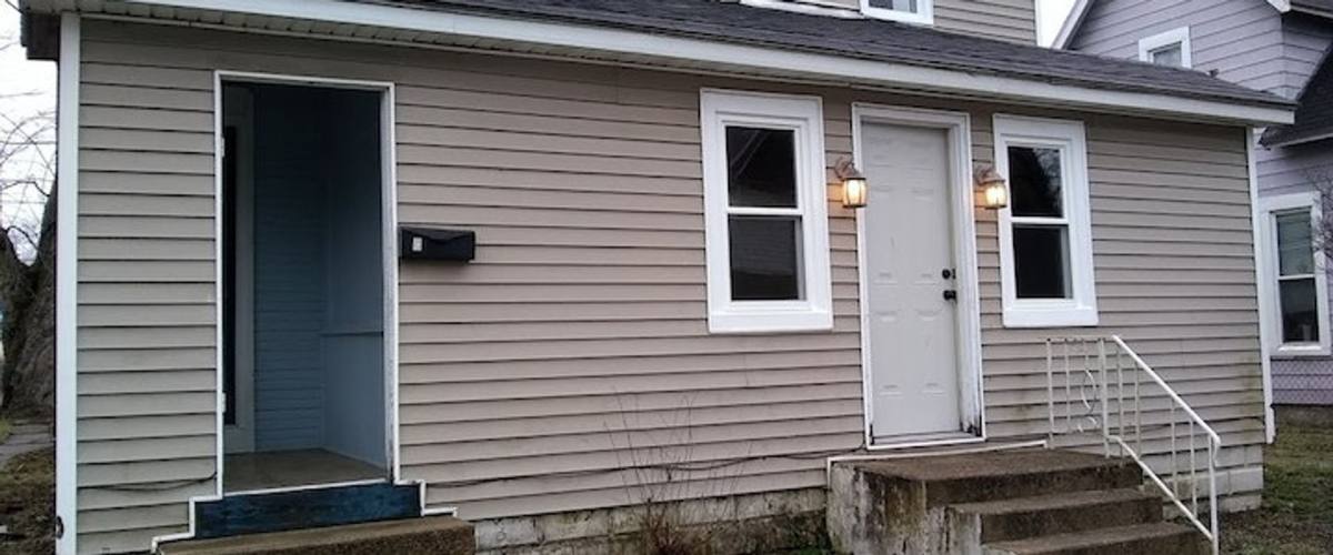 Apartment for rent at 710 N Mulberry St, Muncie, IN 47305