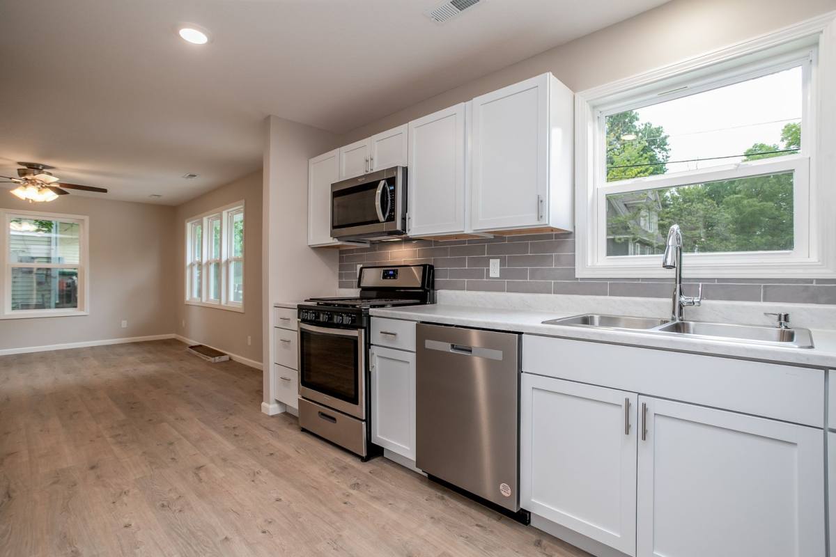 303 Sanford Ave, Columbia, MO 65203 - House For Rent - Image 9