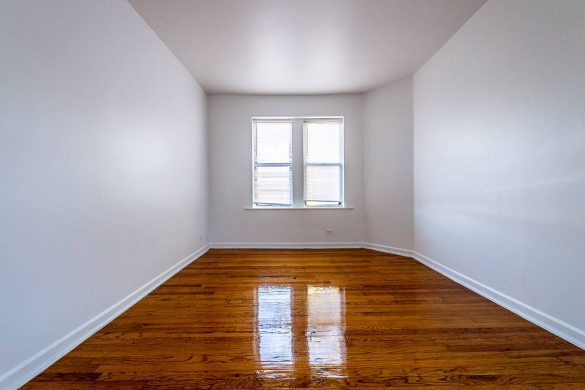 Apartment for rent at 8127 S Ellis Ave, Chicago, IL 60619