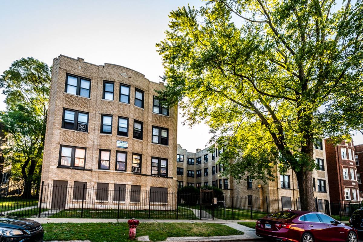 Apartment for rent at 8127 S Ellis Ave, Chicago, IL 60619