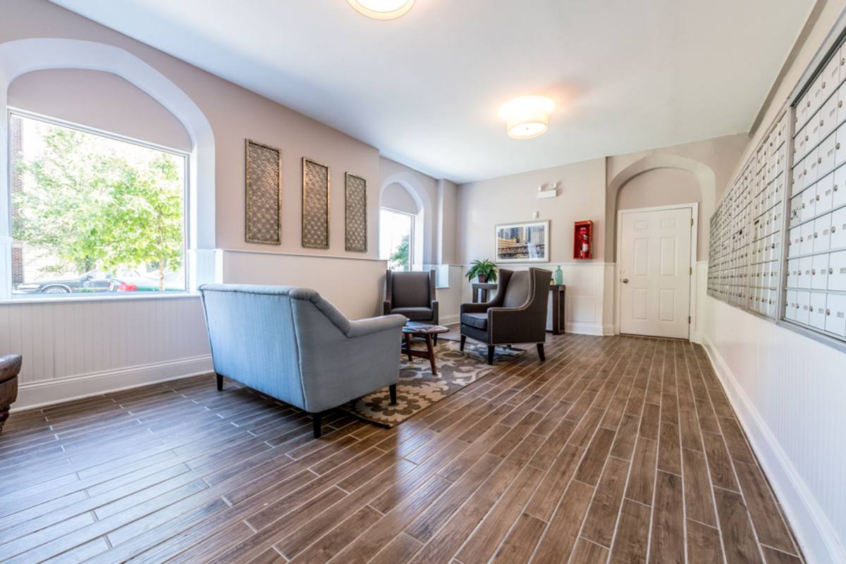 Apartment for rent at 5501 W Washington Blvd, Chicago, IL 60644