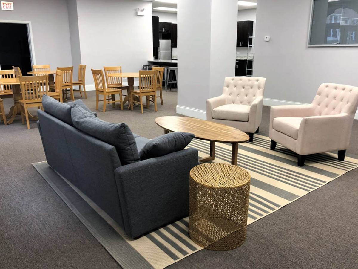 Apartment for rent at 5501 W Washington Blvd, Chicago, IL 60644