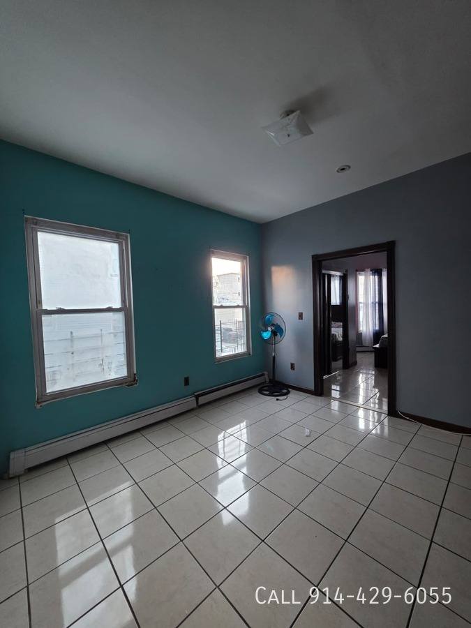 Apartment for rent at 104 Oak St #2, Yonkers, NY 10701