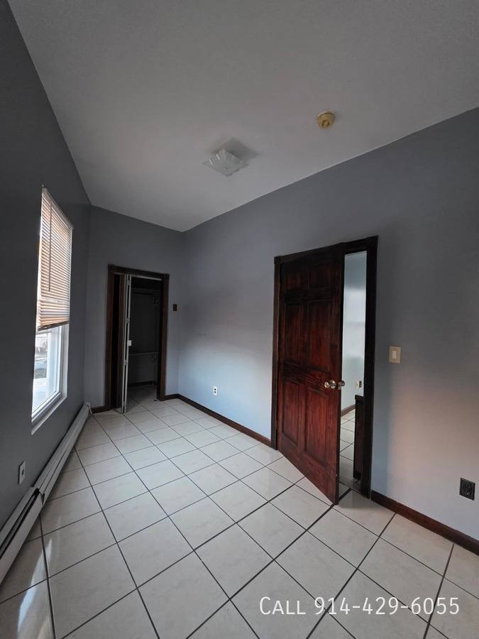 Apartment for rent at 104 Oak St #2, Yonkers, NY 10701