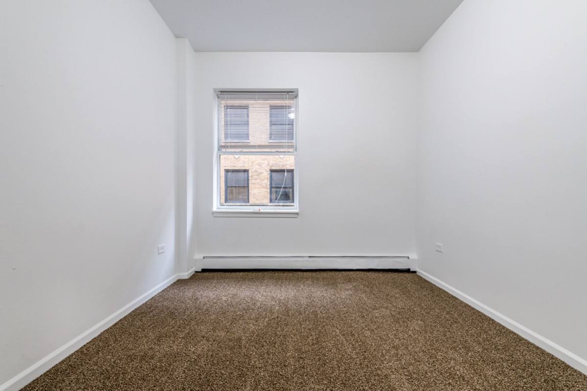 Apartment for rent at 5556-64 W Jackson Blvd, Chicago, IL 60644