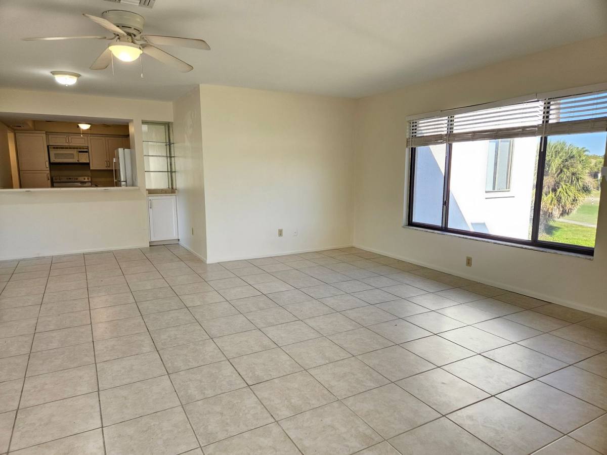Condo for rent at 812 Capri Isles Blvd, Venice, FL 34292
