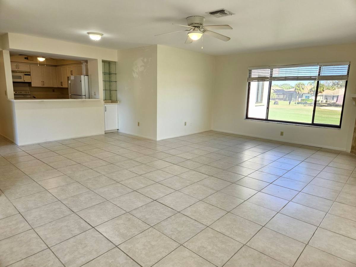 Condo for rent at 812 Capri Isles Blvd, Venice, FL 34292