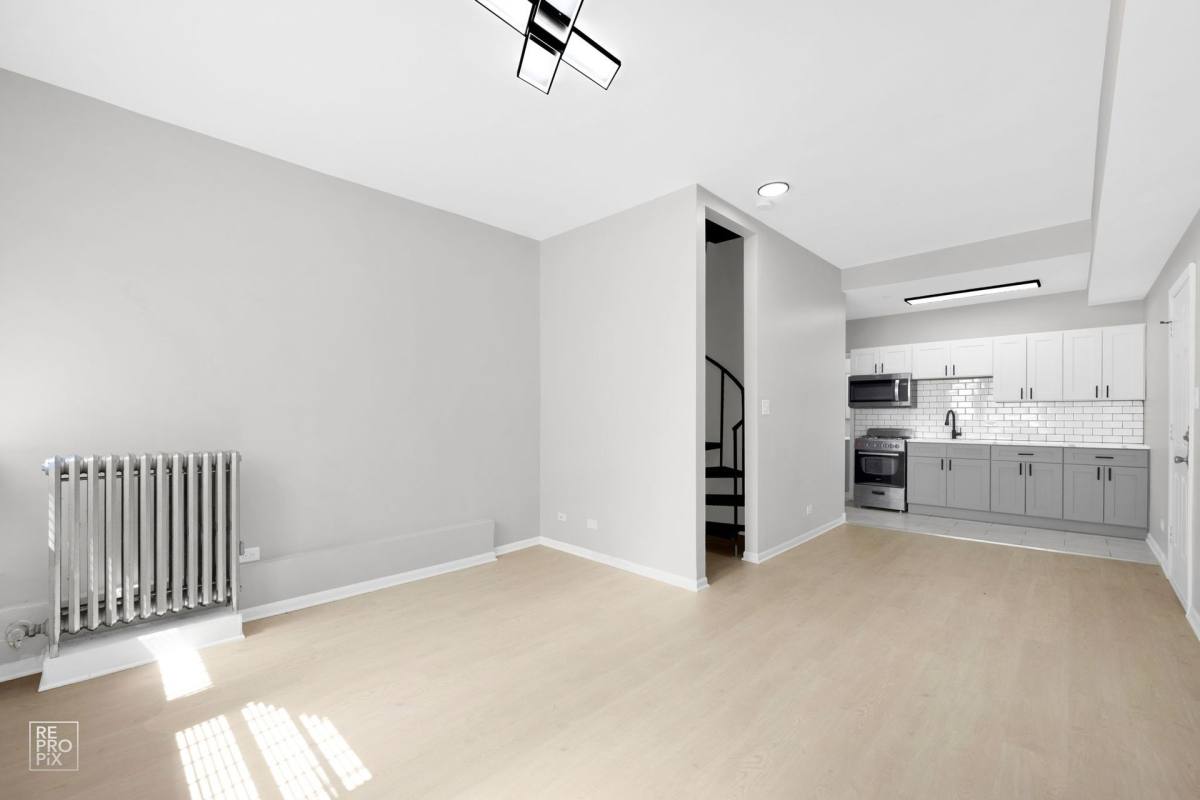 Apartment for rent at 7715 S Shore Dr, Chicago, IL 60649