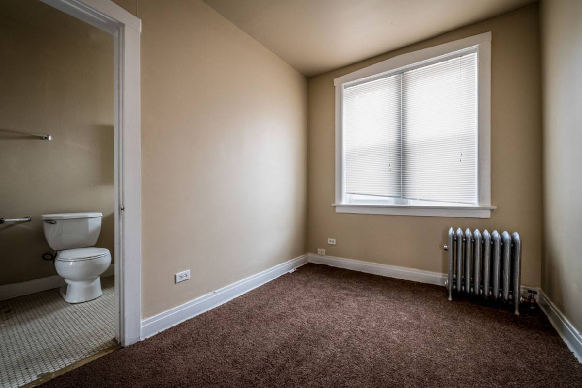 Apartment for rent at 5500 W Van Buren St, Chicago, IL 60644