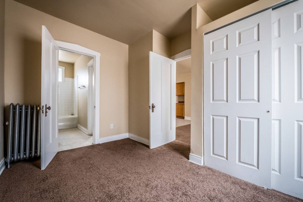 Apartment for rent at 5500 W Van Buren St, Chicago, IL 60644