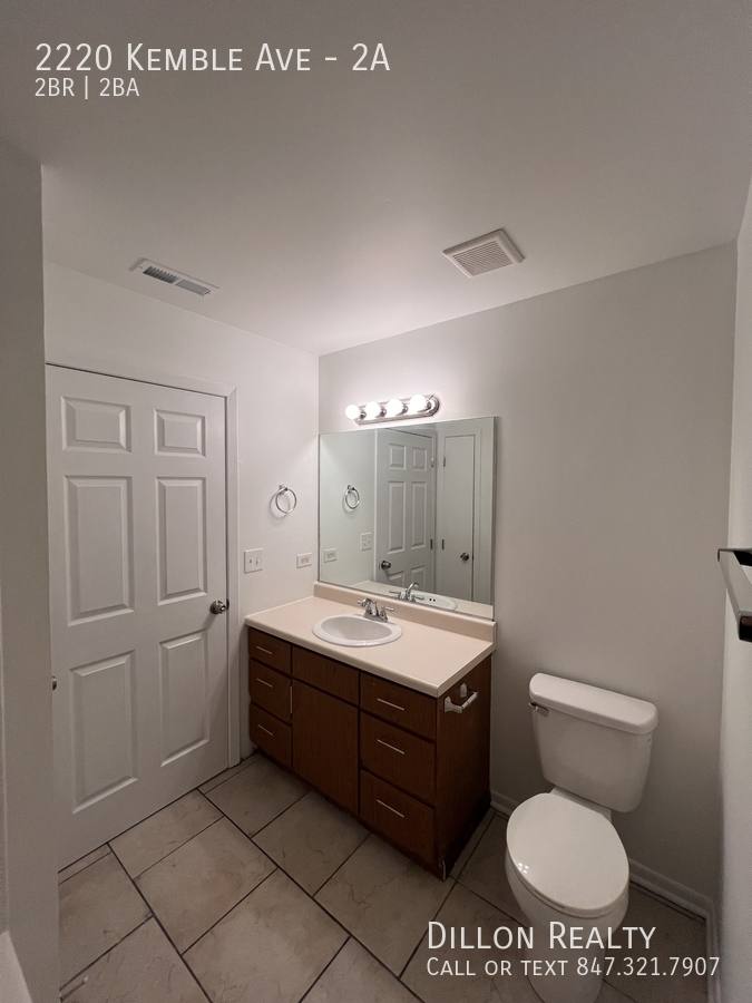 Apartment for rent at 2220 Kemble Ave #2A, North Chicago, IL 60064