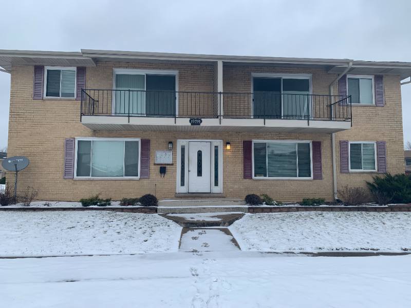 Apartment for rent at 19719 Terrace Ave #3, Lynwood, Chicago Heights, IL 60411