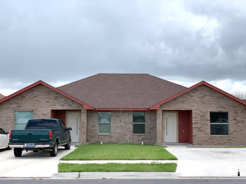 Townhouse for rent at 325 Clemente Ave #B, Brownsville, TX 78521