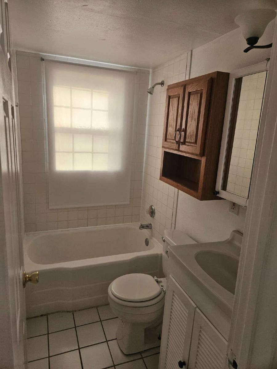 Apartment for rent at 2205 25th St #REAR, Lubbock, TX 79411