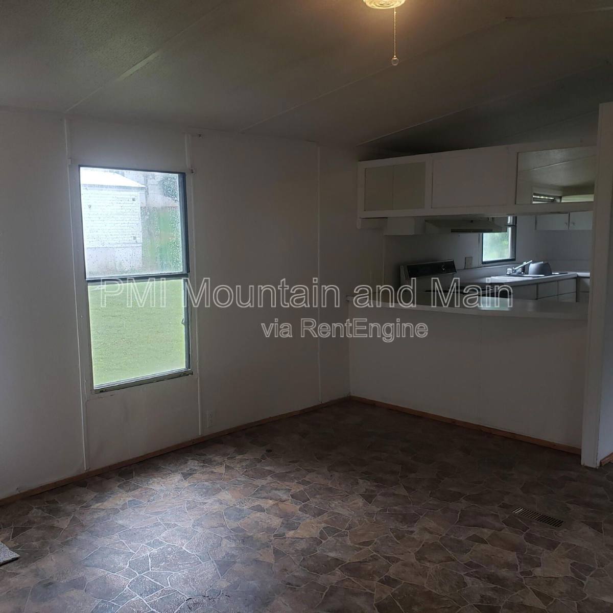 House for rent at 319 Iotla Valley Park Rd, Franklin, NC 28734