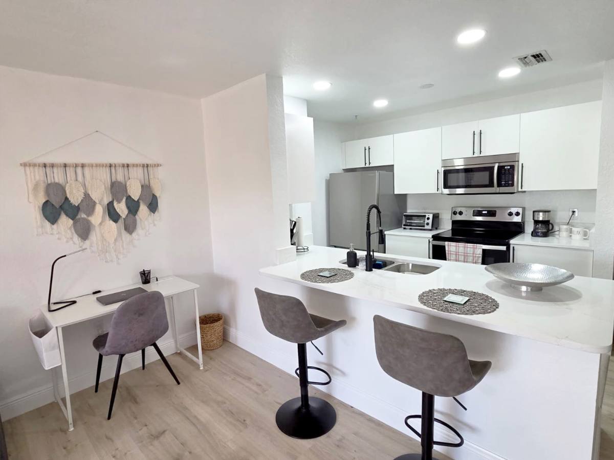 Apartment for rent at 5447 Vineland Rd #1211, Orlando, FL 32811
