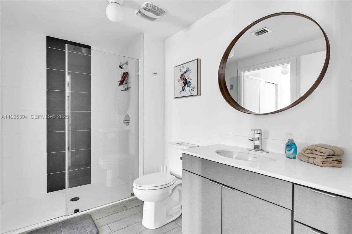Apartment for rent at 321 NE 26th St, Miami, FL 33137