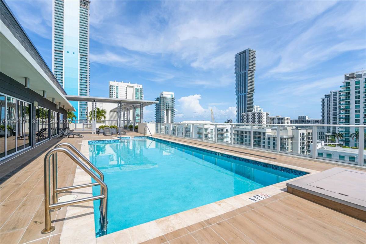 Apartment for rent at 321 NE 26th St, Miami, FL 33137