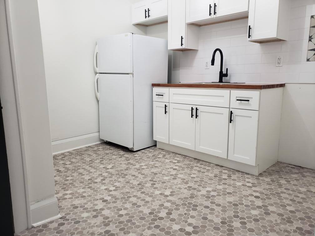 Apartment for rent at 124 Dawes Ave #1, Akron, OH 44302