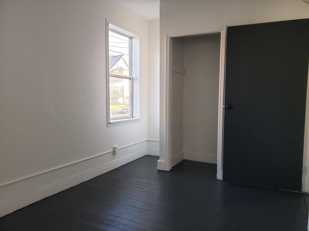 Apartment for rent at 124 Dawes Ave #1, Akron, OH 44302