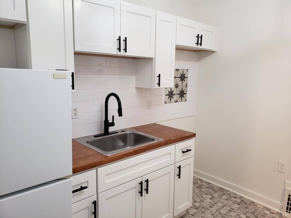 Apartment for rent at 124 Dawes Ave #1, Akron, OH 44302