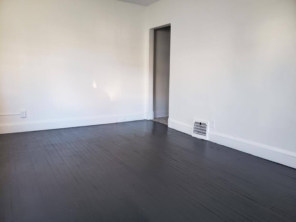 Apartment for rent at 124 Dawes Ave #1, Akron, OH 44302