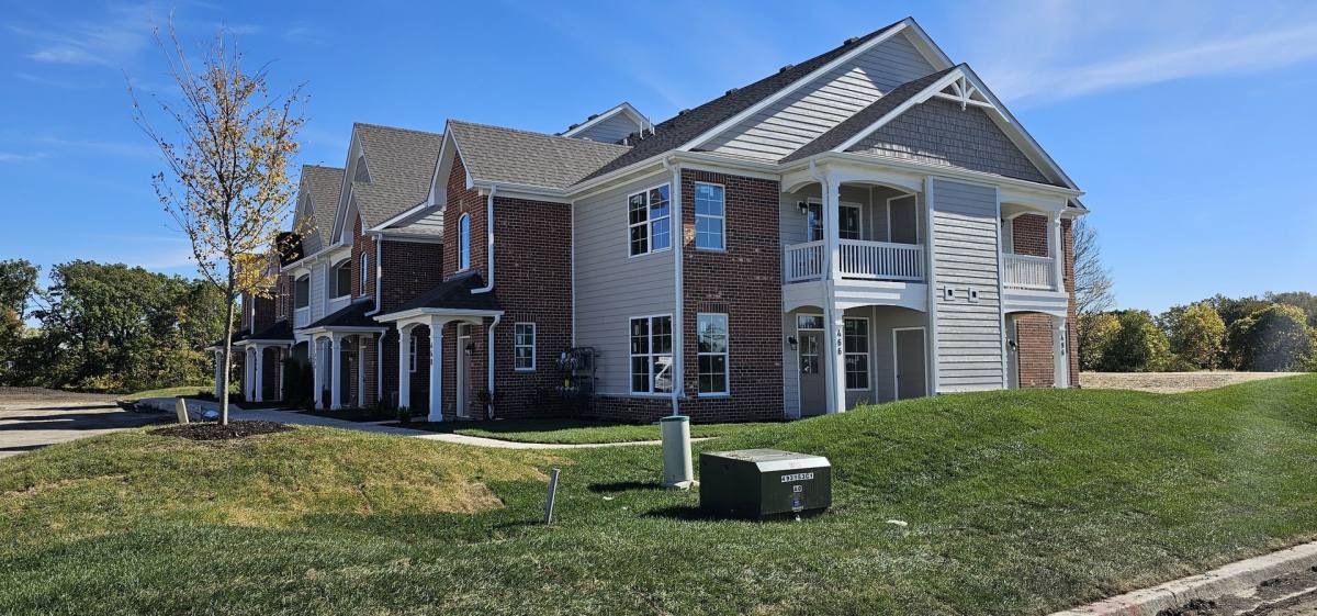 Apartment for rent at 430 Timber Pointe Dr, Joliet, IL 60431